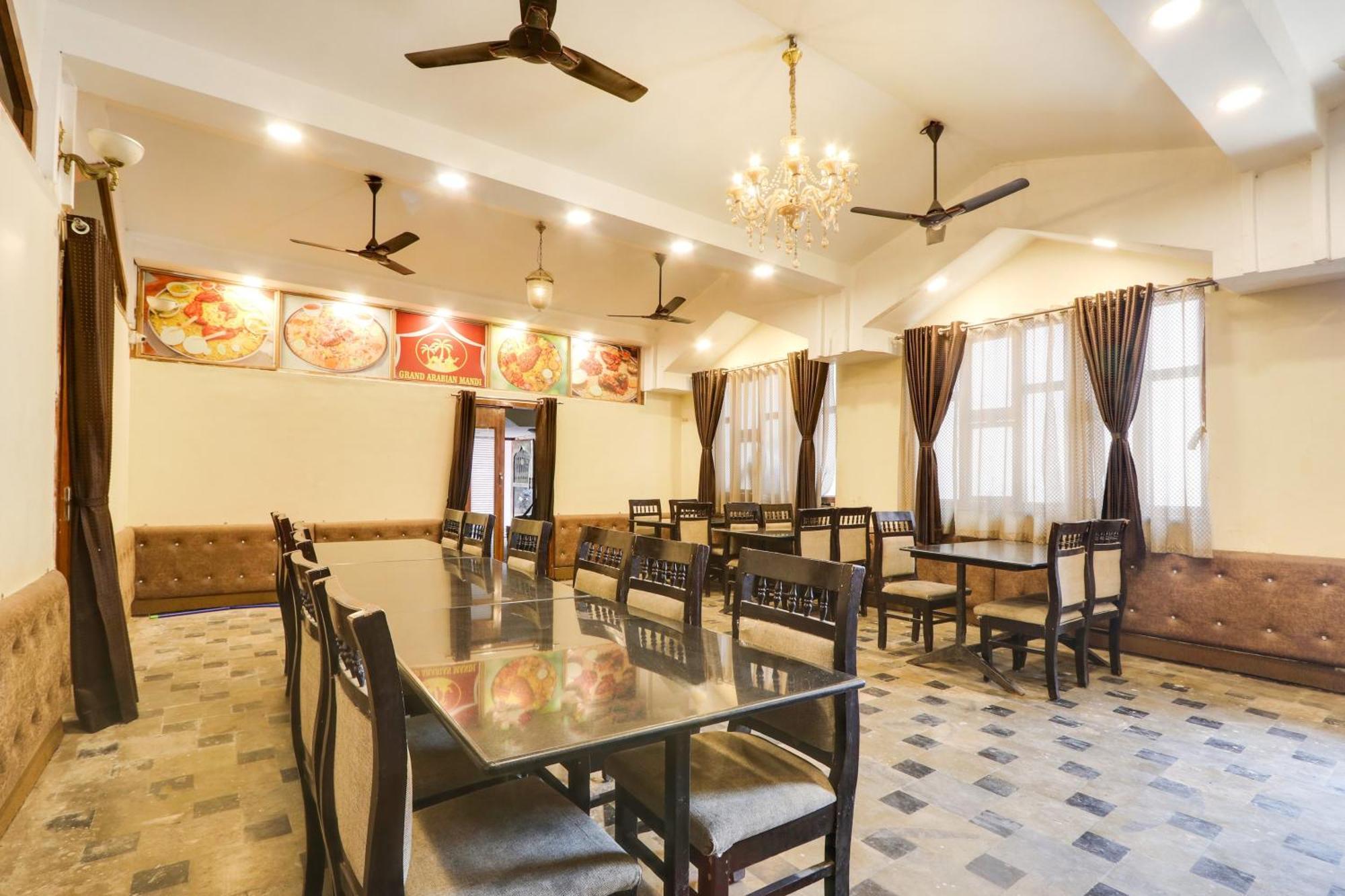 Hotel O Grand Hotel And Lodge Sangareddy Esterno foto