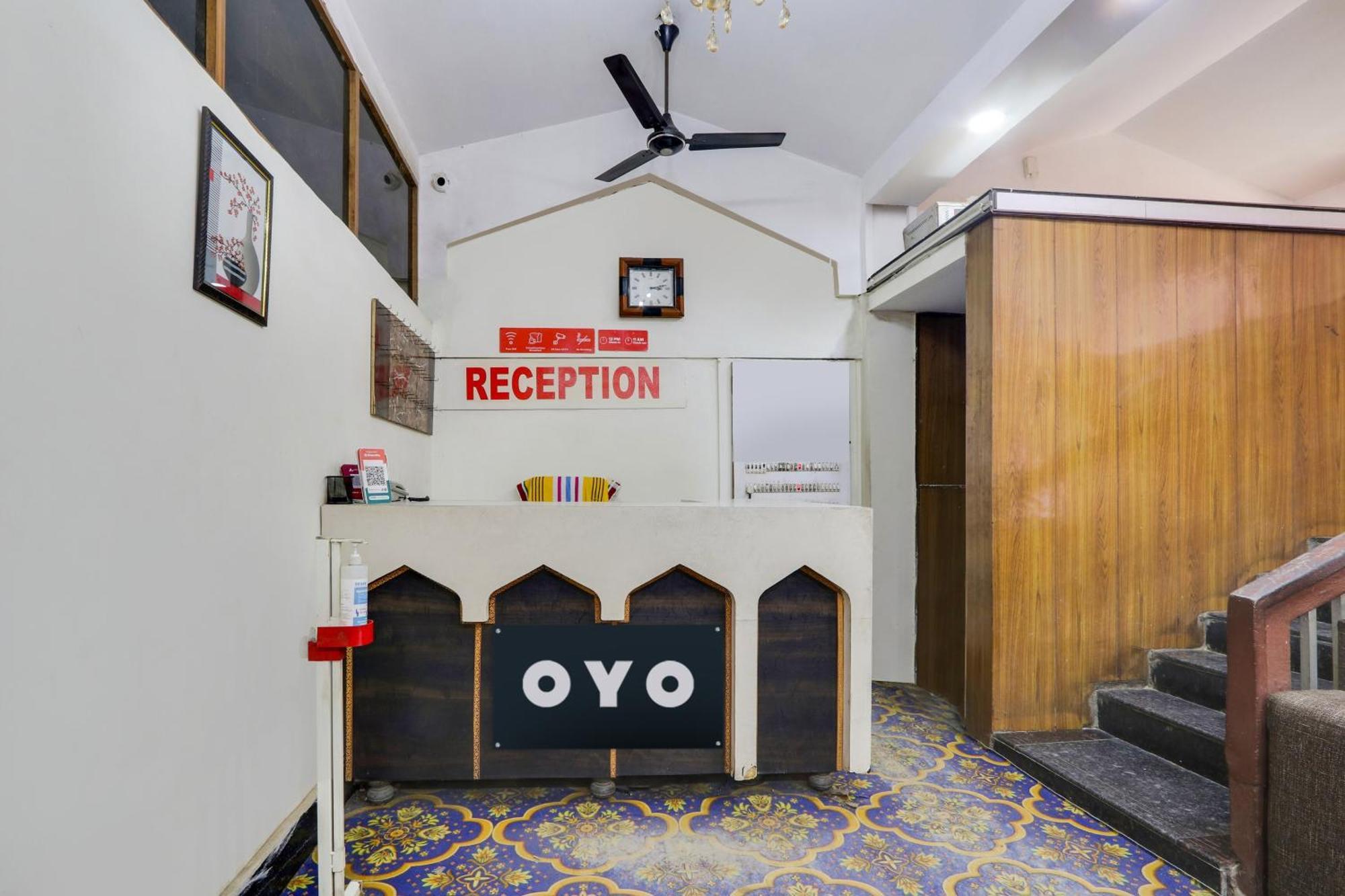 Hotel O Grand Hotel And Lodge Sangareddy Esterno foto